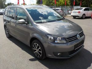 Volkswagen_Touran_DSG